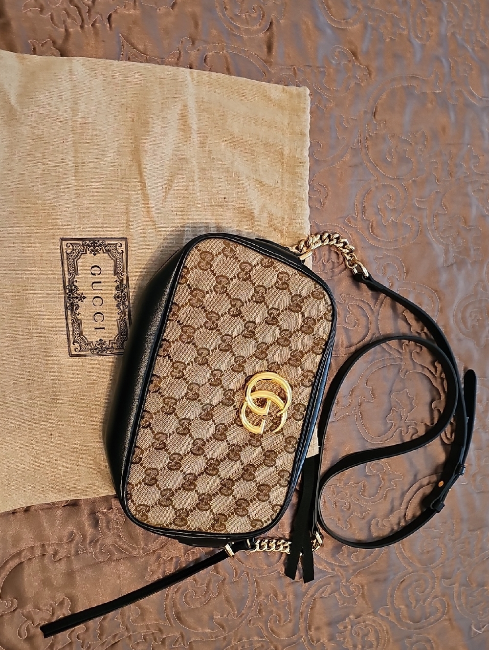 Gucci Beige Brown GG Supreme Crossbody with Gold Double G